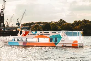 Krombacher Spezi Sets Sail in Style – the Iconic Soft Drink Launches Its First Branded Ship in Hamburg