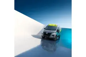 Vauxhall Movano HYDROGEN Wins Editor's Choice Award at the 2025 What Van? Awards