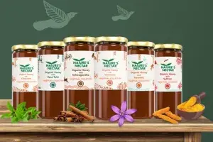 Organic Honey with Organic Herbs and Spices