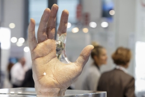 COMPAMED Innovation Forum 2024: Pioneering Advancements in Smart Implant Technology