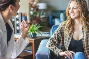 Building Strong Patient-Provider Relationships for Lasting Contact Lens Satisfaction