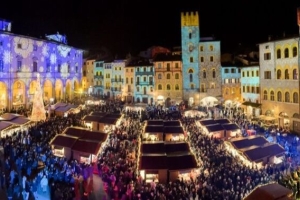Experience the Magic of Christmas in Arezzo at the Villaggio Tirolese