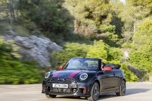 Top Performance and Motorsport DNA: The new MINI John Cooper Works and the new MINI John Cooper Works Convertible
