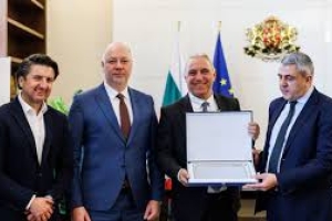 UN Tourism Strengthens Bulgaria Partnership, Welcomes Football Legend Stoichkov as Ambassador
