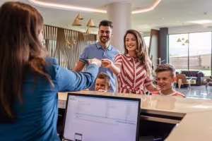  CBRE Predicts Continued RevPAR Growth in U.S. Hotel Market for 2025