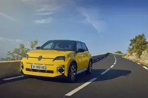 Renault Brand Achieves Global Sales Growth for Second Consecutive Year