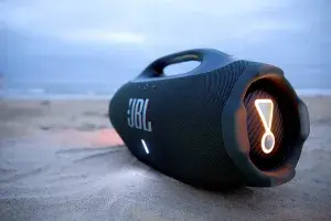 JBL Boombox 4 Wants to Be the “Bring-It-Everywhere” Speaker With Bigger Bass and Smarter Sound
