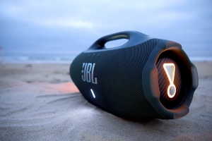 JBL Boombox 4 Wants to Be the “Bring-It-Everywhere” Speaker With Bigger Bass and Smarter Sound