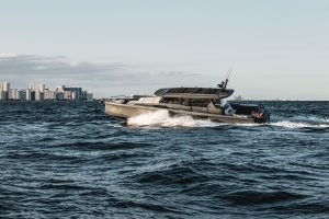 BRABUS Shadow 45 Lands in North America: The 1,500-HP Dayboat Moment Hits Fort Lauderdale