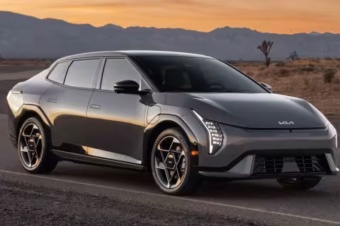 The All-Electric 2026 Kia EV4 Debuts in the U.S., Redefining What’s Possible for Everyday EV Drivers