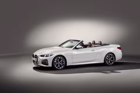 Refined Power and Stylish Upgrades: The 2025 BMW 4 Series Coupe and Convertible Arrive in Style