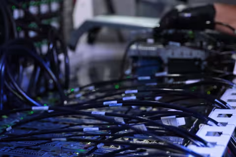 Shell Becomes First to Achieve Intel Certification for Immersion Cooling Fluids – A Game-Changer for Greener Data Centres
