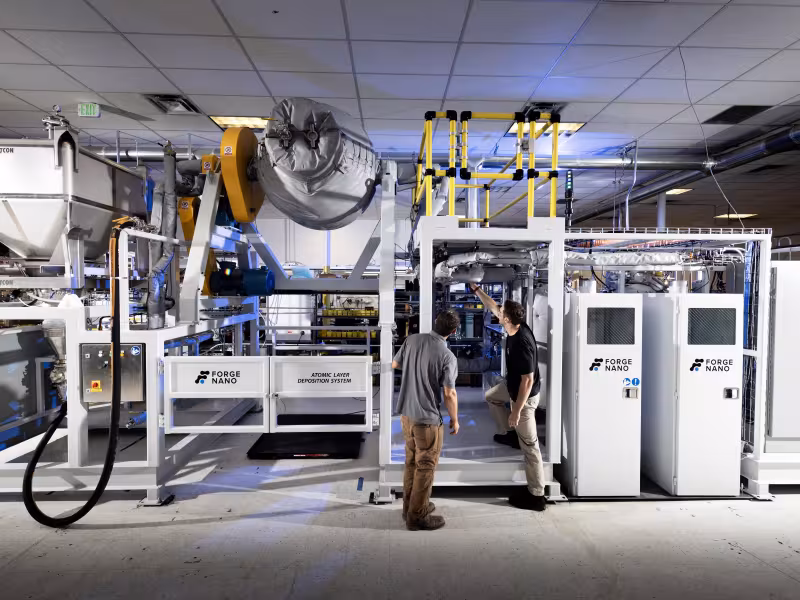GM Invests in Forge Nano to Enhance EV Battery Performance