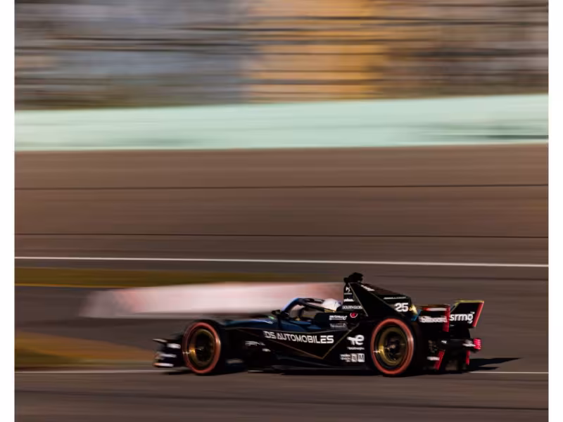 Title: DS Automobiles Battles Through Drama at the Miami E-Prix, Stays Strong in Championship Standings