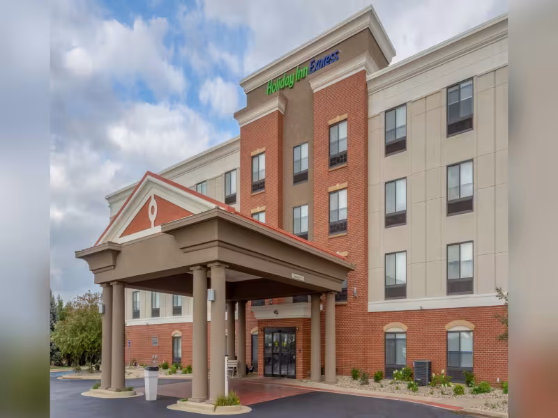 Legendary Capital Finalizes $10.1M Sale of Indianapolis Holiday Inn Express, Citing Strategic Growth Plan