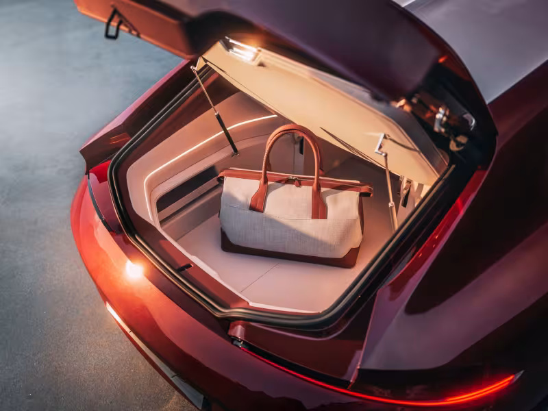 BMW Concept Speedtop Debuts as Limited-Edition Touring Masterpiece