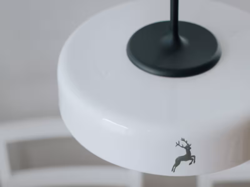 Ceramic Craft Meets Modern Lighting Design: The New Collection from Gmundner Keramik and Molto Luce