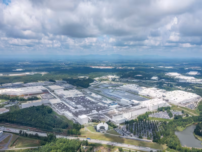 Kia’s EV9 Powers a Smarter, More Connected Lifestyle at the Iconic Kia Forum