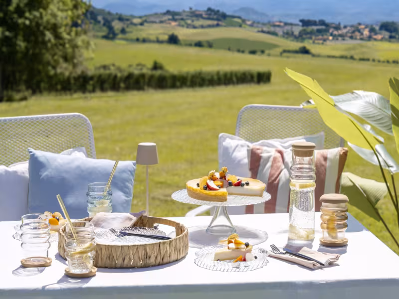 Celebrate Summer in Style with the New SOLE Collection from LEONARDO Celebrate Summer in Style with the New SOLE Collection from LEONARDO