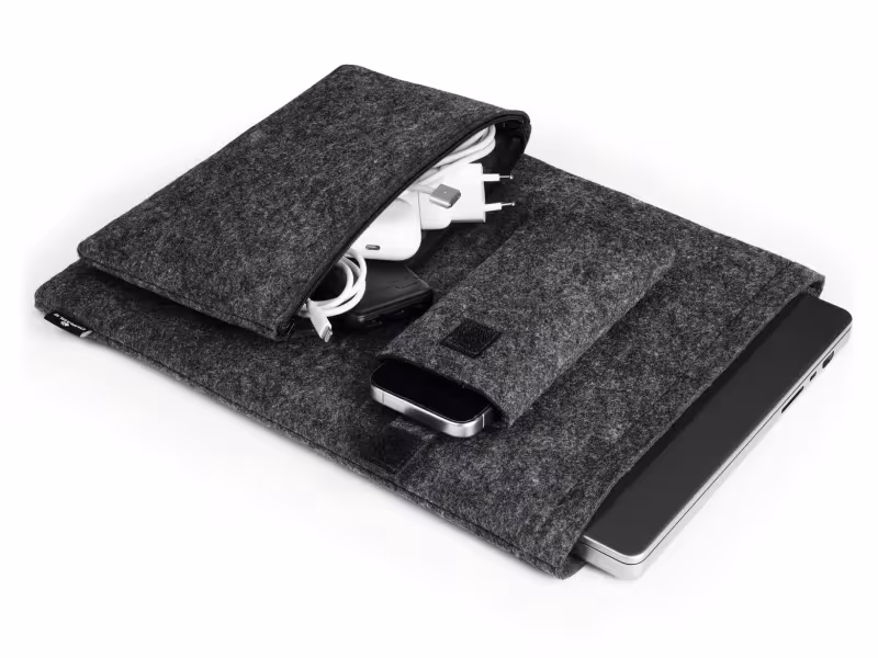 New Work with EFFECT: New Laptop Accessories from DURABLE Made from Recycled PET Felt New Work with EFFECT: New Laptop Accessories from DURABLE Made from Recycled PET Felt