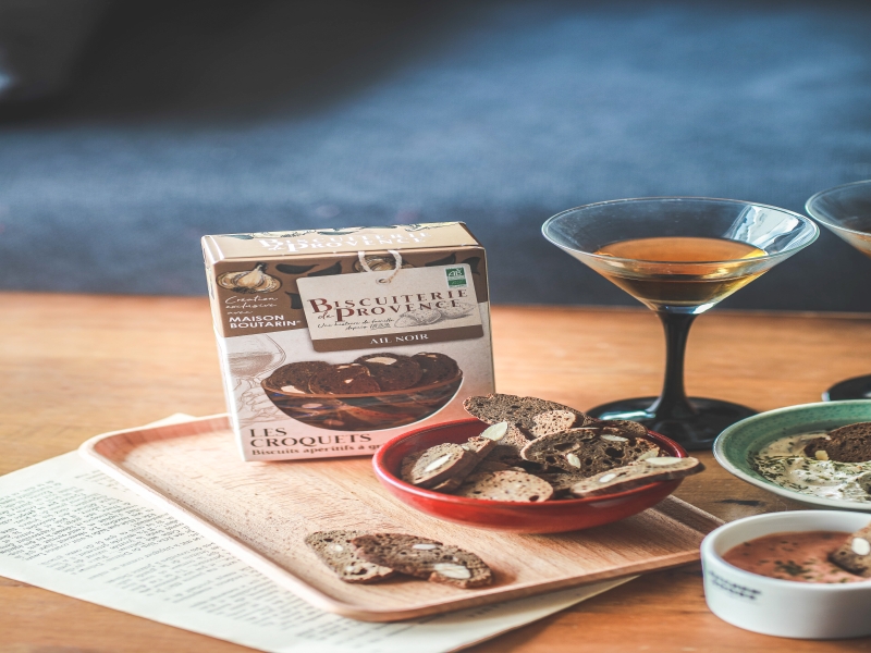 Biscuiterie de Provence reinvents the aperitif with its croquets born from a local approach!