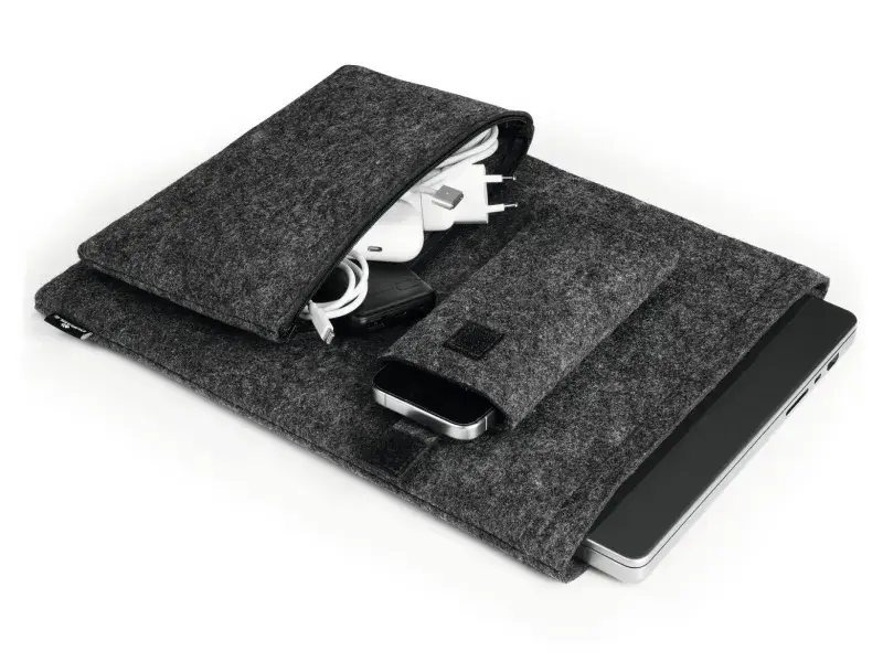 New Work with EFFECT: New Laptop Accessories from DURABLE Made from Recycled PET Felt