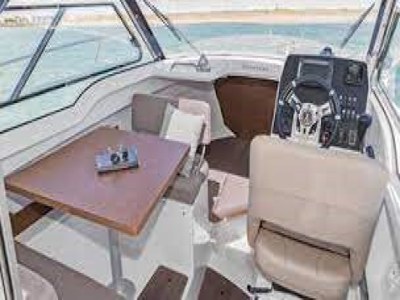 Bénéteau Antares 7