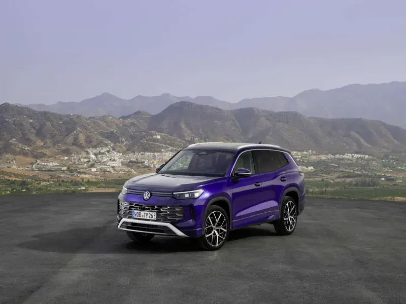 Volkswagen Unveils the New Tayron: A Versatile and Spacious SUV for the Modern Family