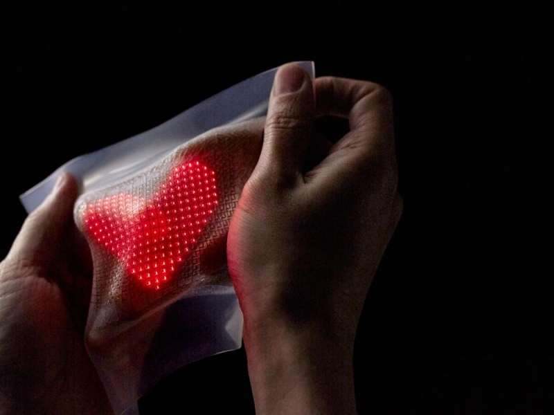 E-Skin Monitor to Display Real-Time Body Stats