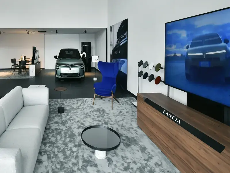 Lancia Opens its First Showrooms in Paris and Barcelona