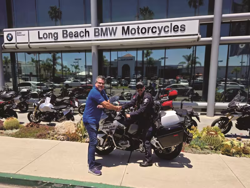 BMW’s Legendary Police Motorcycles: How the R 1100 RT-P Revolutionized Law Enforcement Riding