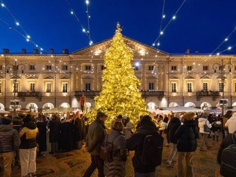 Experience the Magic of Christmas Markets in Aosta Valley