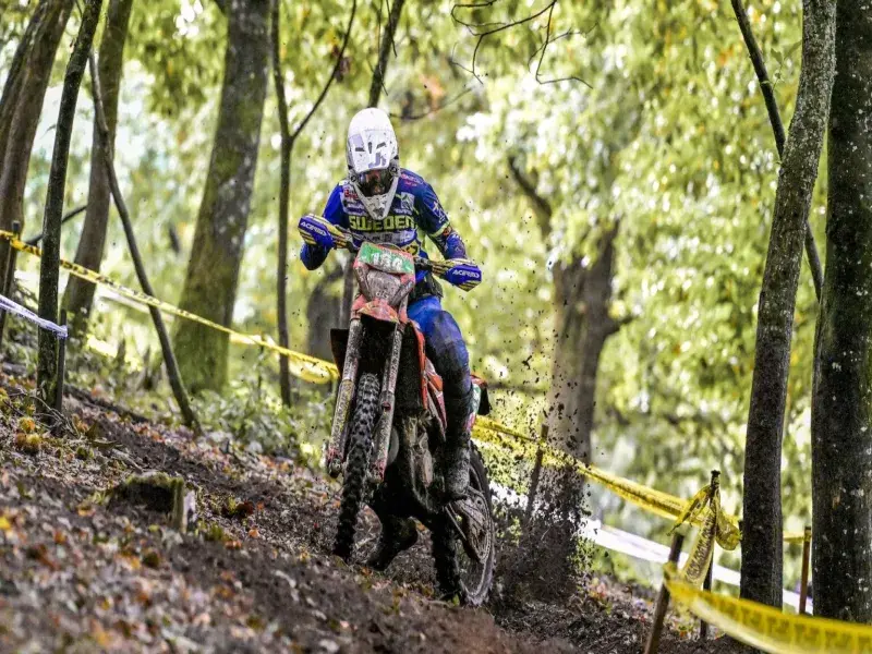 Dunlop Revs Up for Italy’s 6 Days Enduro with FIM Partnership Renewal