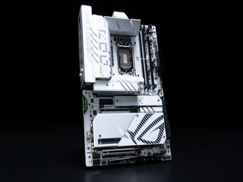 ROG Maximus Z890 Apex Achieves Record-Breaking Overclocking Performance