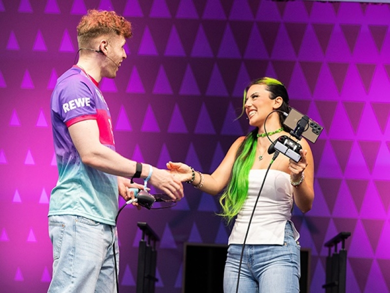 Deutsche Telekom Unveils 5G+ Gaming at Gamescom 2024 for Seamless Mobile Cloud Gaming