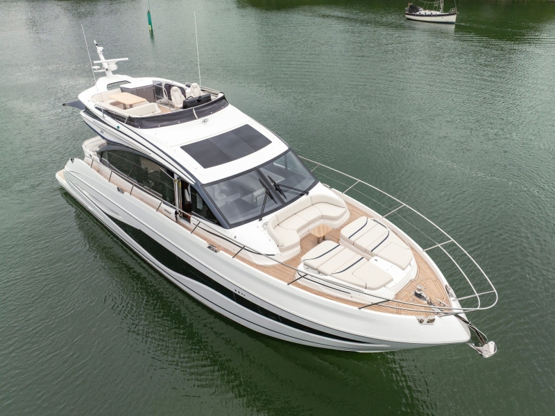 Princess S65: A Sportbridge Yacht Built for Big Weekends and Effortless Glamour