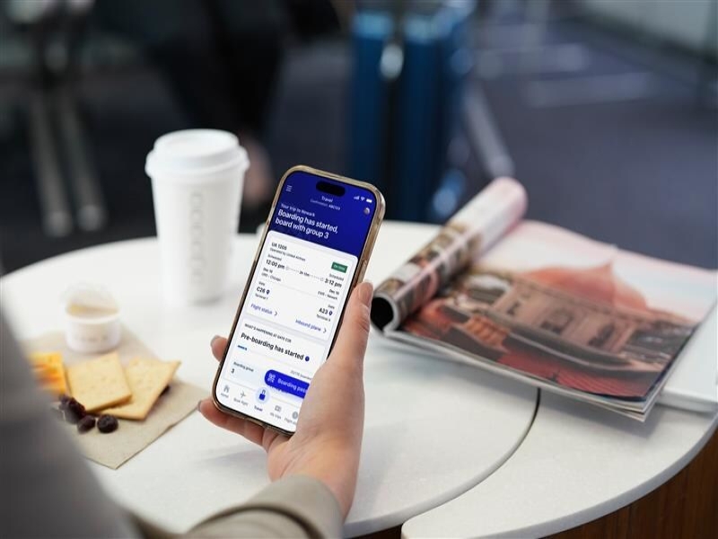 United’s App Update Adds a “Virtual Gate,” Smarter Lounge Picks, and a Real-Time Bag Tracker for Holiday Travel