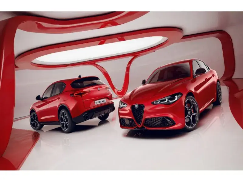 Alfa Romeo Pack Performance for Giulia and Stelvio: Carbon Trim, 900W Audio, and Adaptive Suspension