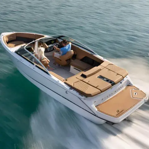 Four Winns Redefines Luxury Boating with the Bold and Beautiful H4