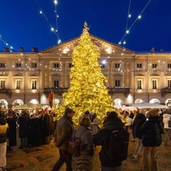 Experience the Magic of Christmas Markets in Aosta Valley