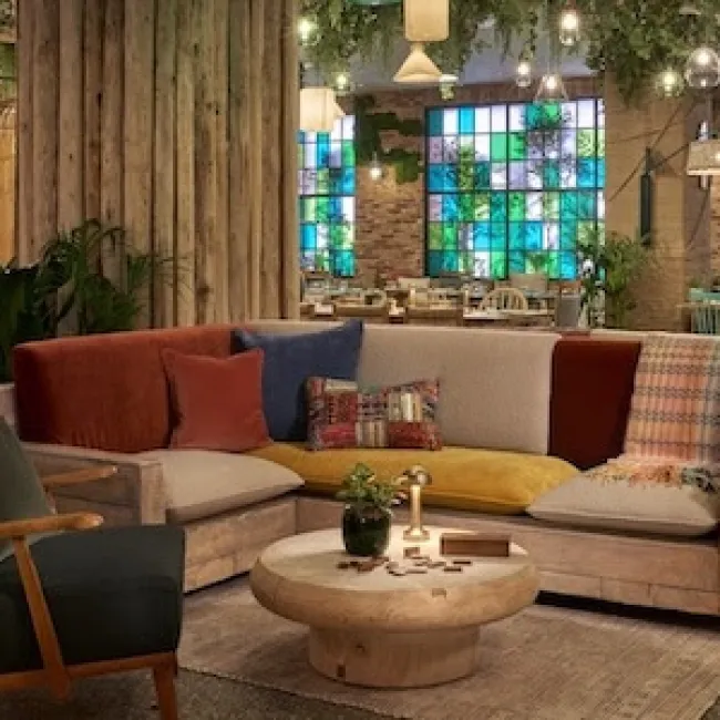 Starwood Hotels Revives Iconic Brand with Global Expansion