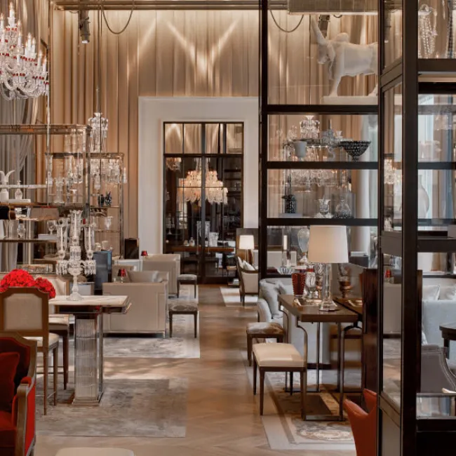 SH Hotels & Resorts Rebrands as Starwood Hotels, Marking a Decade of Innovation and Global Expansion