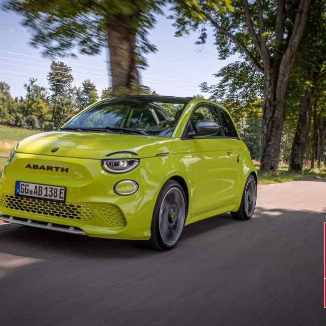Abarth 500e Crowned Best "Mini Car" in Auto Motor und Sport's Prestigious Awards