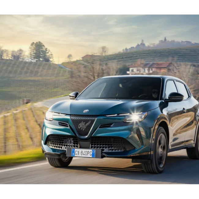 Alfa Romeo Launches Junior Ibrida Q4: Redefining Efficiency and All-Wheel Drive Performance for Everyday Drivers