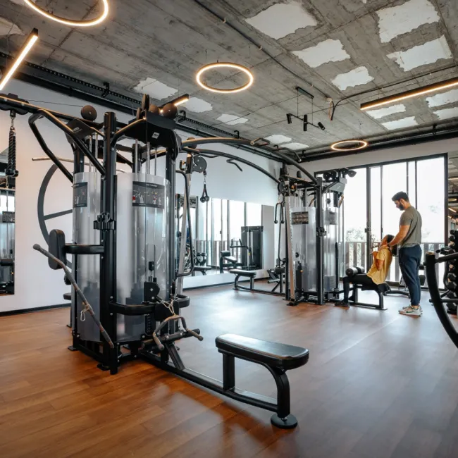 The 5 Fitness Trends Dominating 2025: Innovation, Functionality, and Immersive Experiences