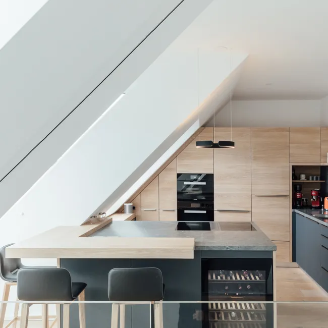 Luxury Living Above the City: Inside a Stunning Penthouse Kitchen in Vienna
