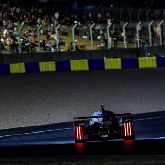Peugeot 9X8 Powers Through the Night at 24 Hours of Le Mans
