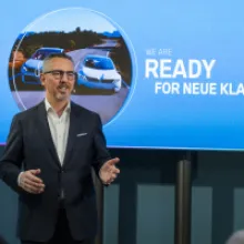 BMW Revolutionizes Electric Mobility with 800V Technology in Neue Klasse