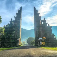 Bali's Booming Illegal Villa Rentals Threaten Tourism and Environment