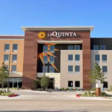 MMI Hotel Group Expands Footprint in Texas with New Wyndham Hotel Management Deals